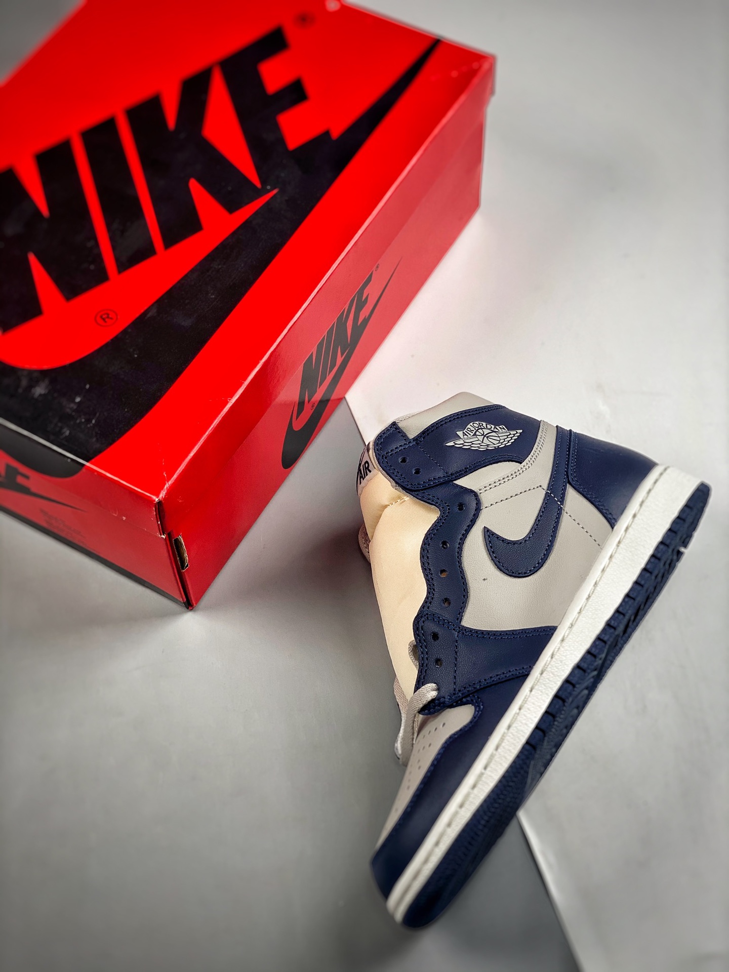Nike Air Jordan 1 High 85 "Georgetown"(BQ4422-001 )