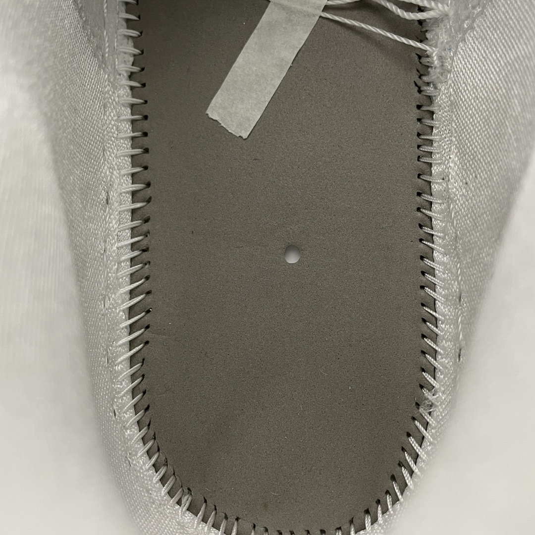 ナイキエアジョーダン1/ Nike WMNS Air Jordan 1 Mid "Wolf Grey"( BQ6472-105)