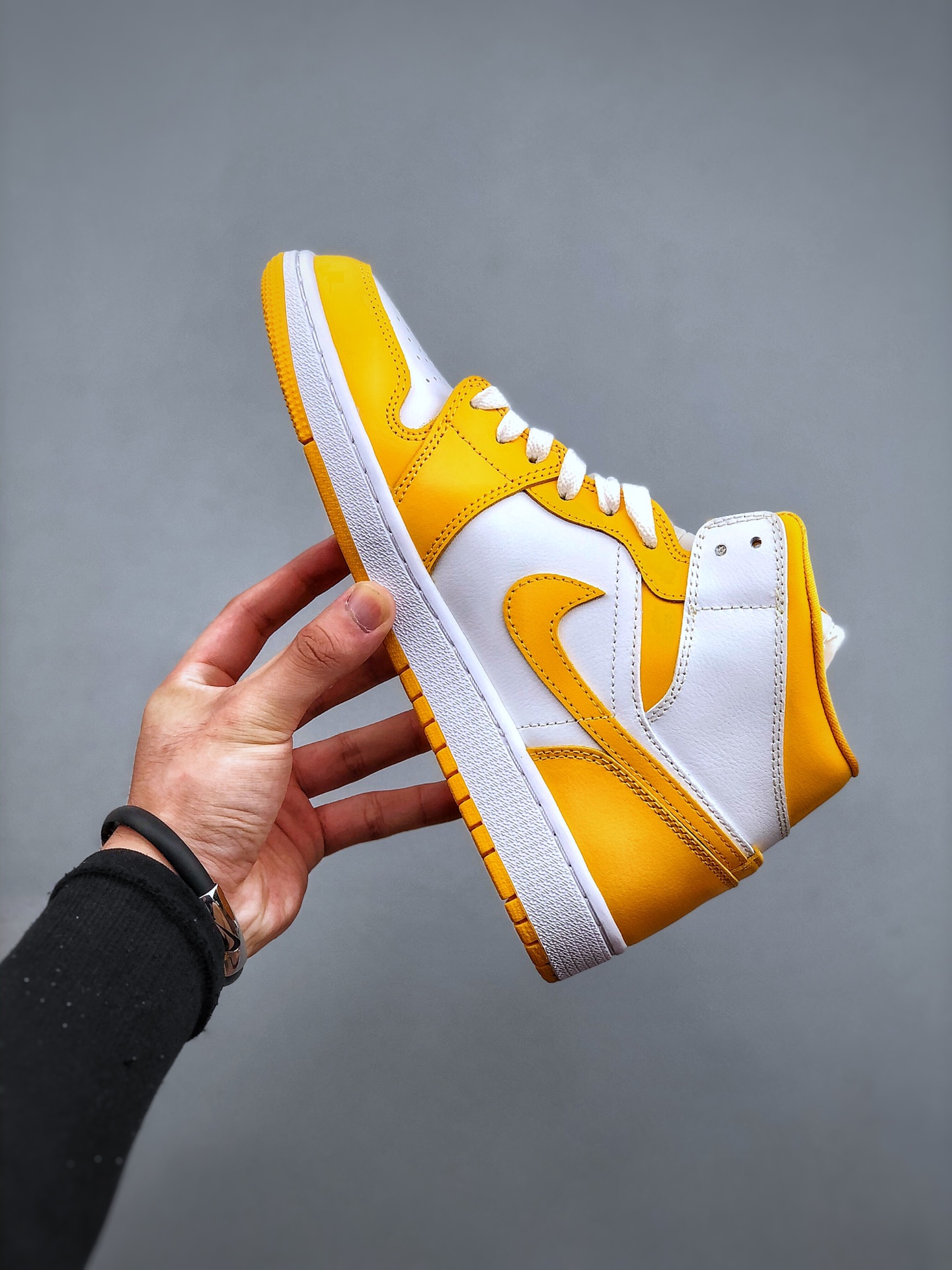 Nike WMNS Air Jordan 1 Mid "Lemon"( BQ6472-117)