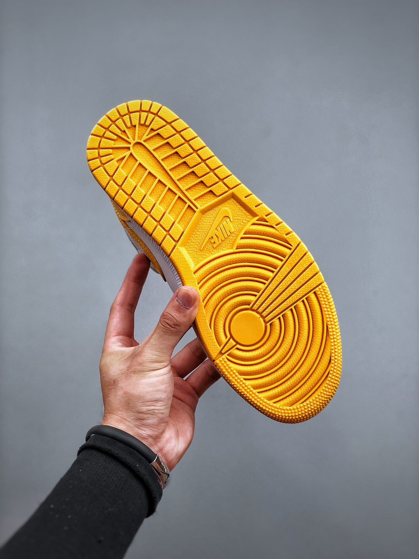 Nike WMNS Air Jordan 1 Mid "Lemon"( BQ6472-117)