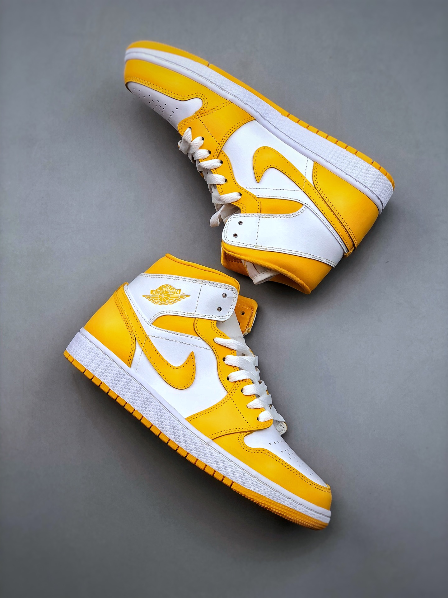Nike WMNS Air Jordan 1 Mid "Lemon"( BQ6472-117)