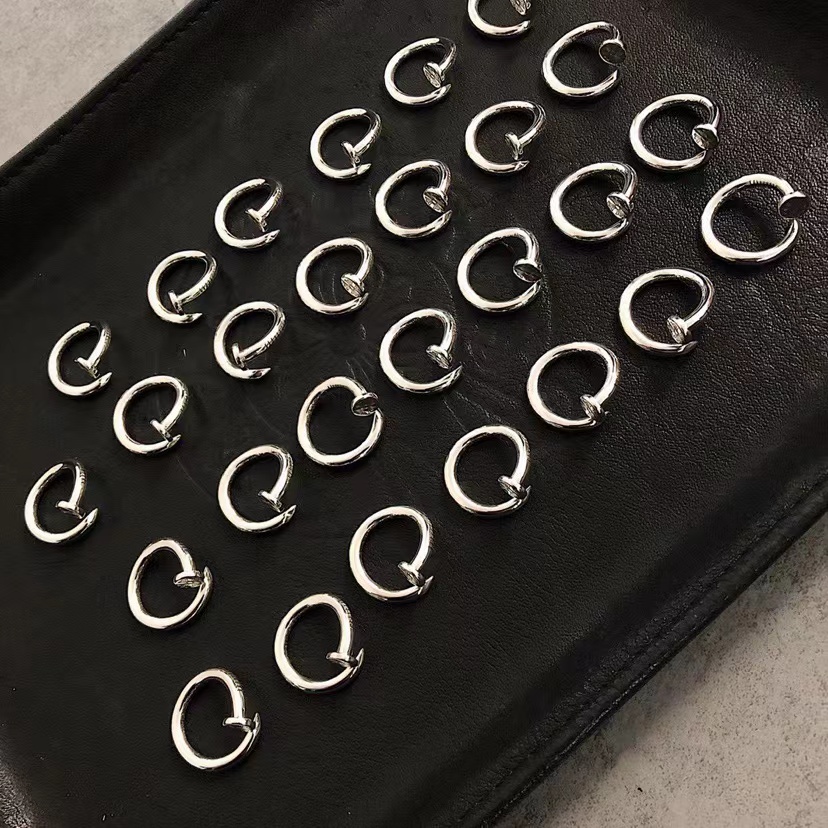 CHROME HEARTS クロムハーツフラットクロスフラワーネイルワードリング（CH-JZ-395）