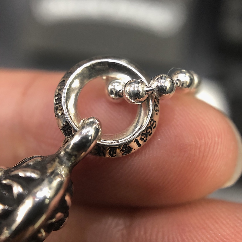 CHROME HEARTS クロムハーツ クラシックなクロスフラワーネックレス（CHROME HEARTS 003）