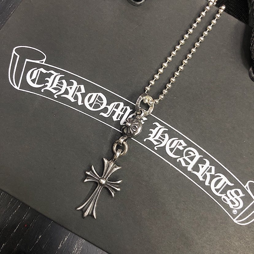 CHROME HEARTS クロムハーツ クラシックなクロスフラワーネックレス（CHROME HEARTS 003）