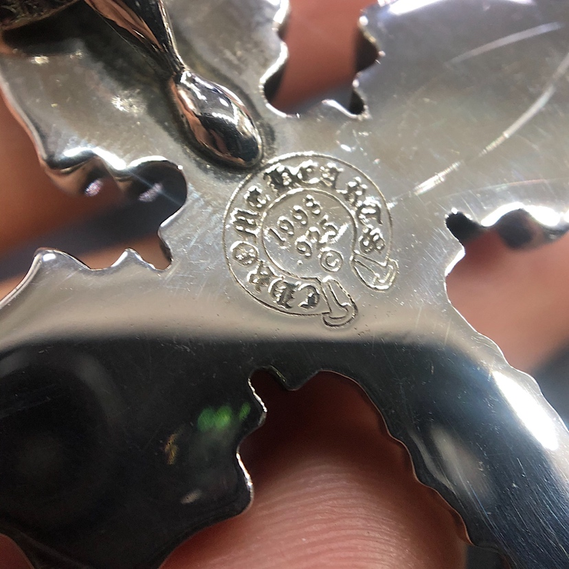 CHROME HEARTS クロムハーツ クラシックなクロスネックレス（CHROME HEARTS 008）