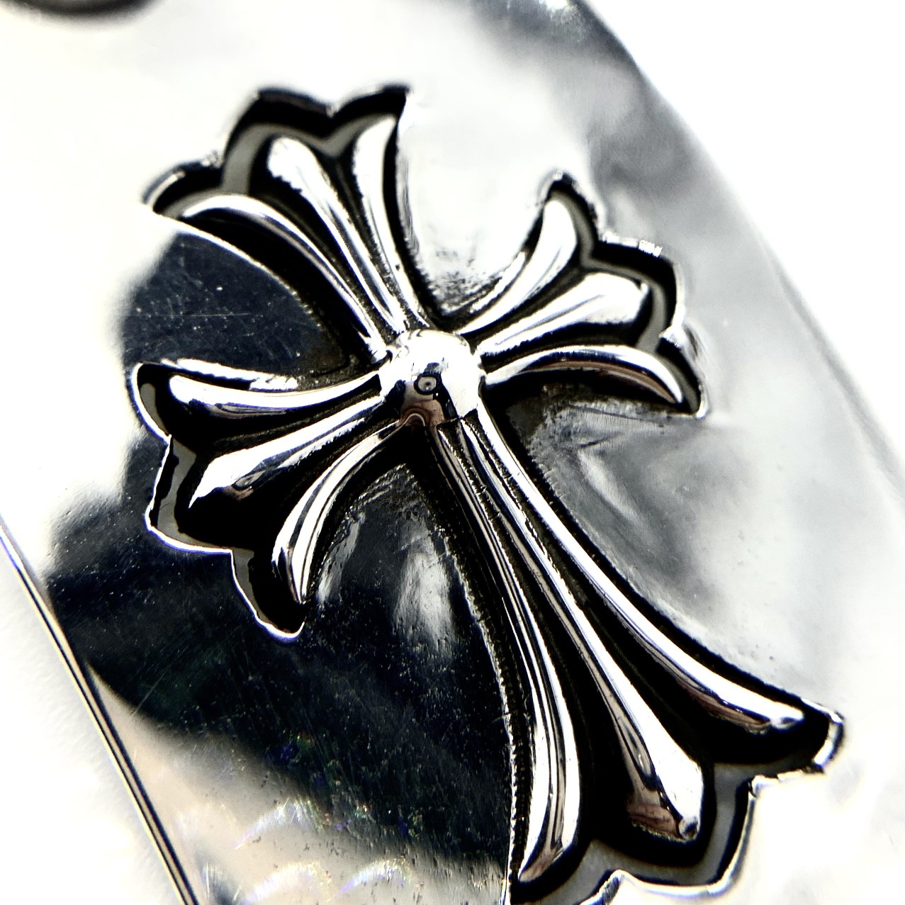 CHROME HEARTS クロムハーツ エンボスクロスペンダント（CHROME HEARTS 054）