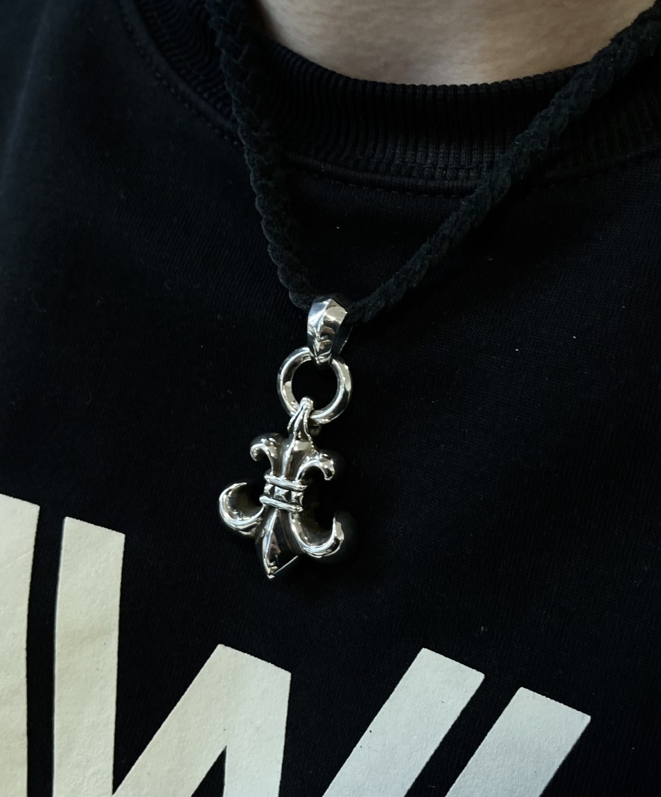  CHROME HEARTS クロムハーツ スカウトフラワーレザーコード編み込みネックレス（CHROME HEARTS 062）