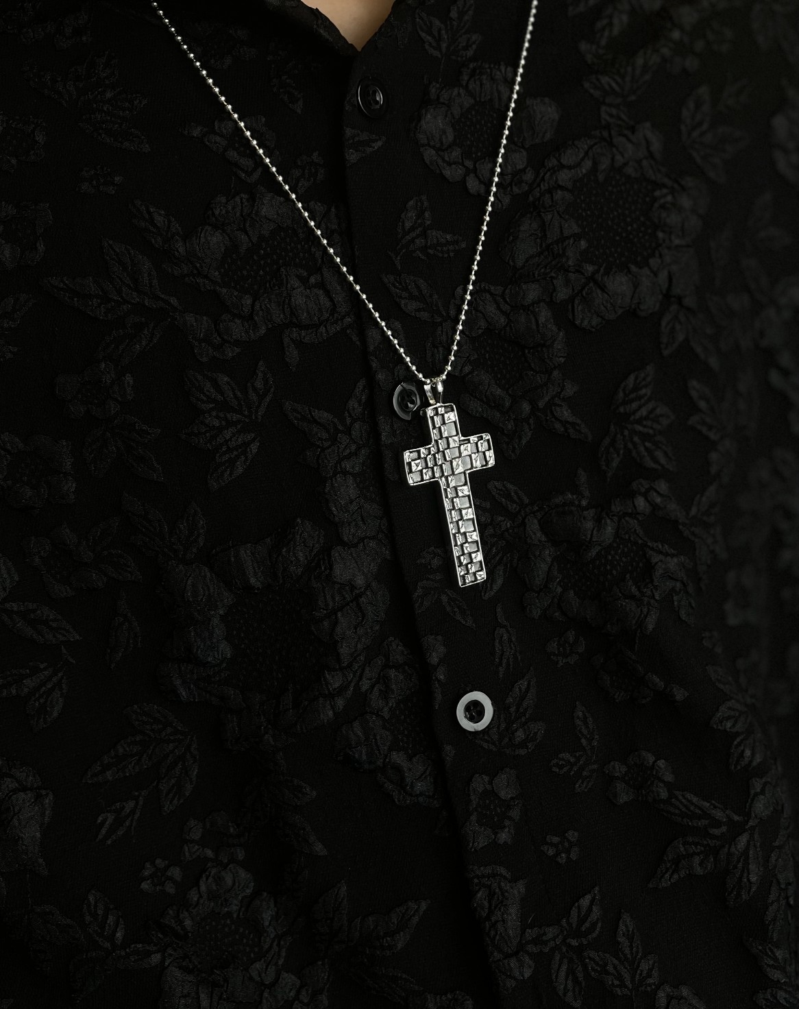 CHROME HEARTS クロムハーツ 龍眼模様クロスチェーン（CHROME HEARTS 072）