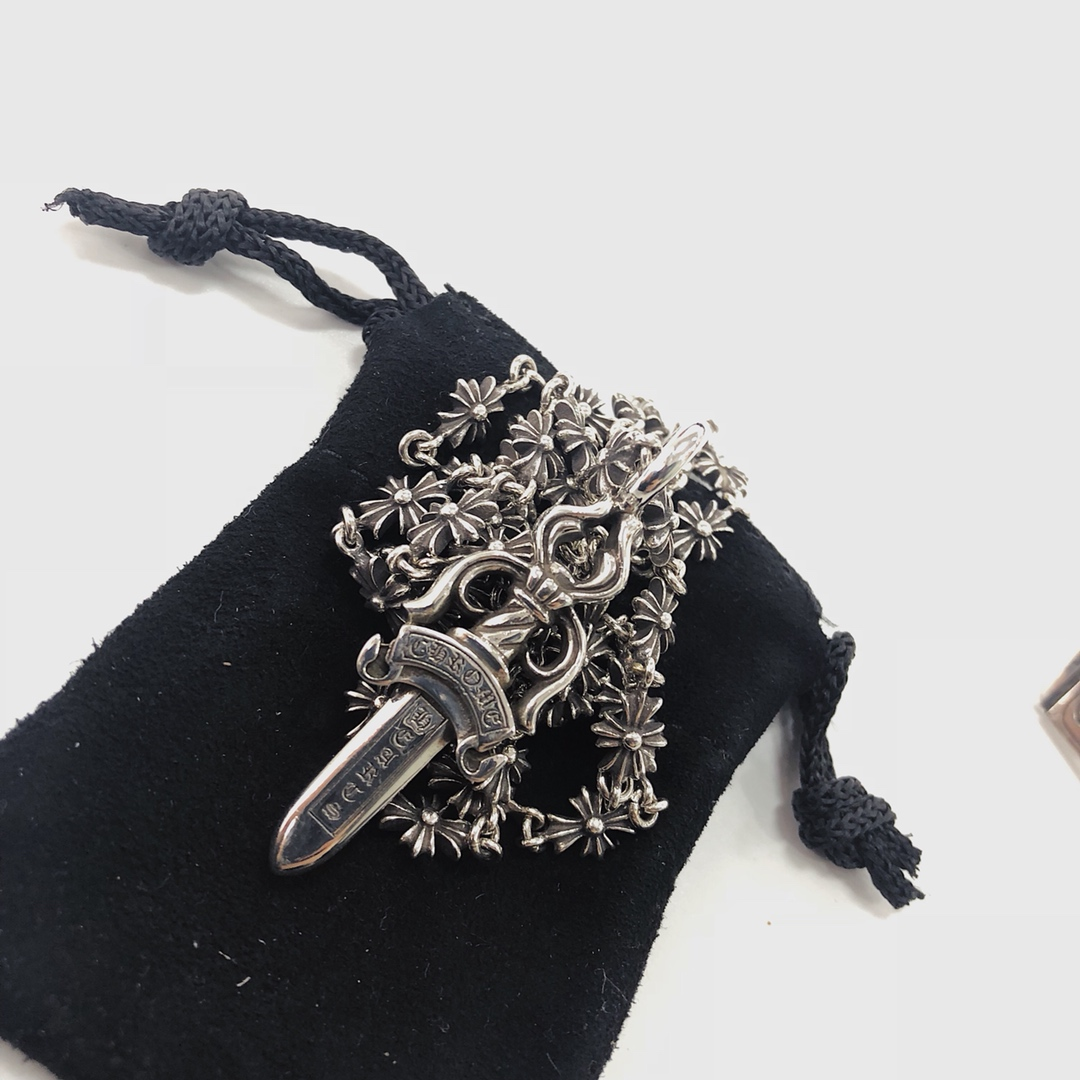 CHROME HEARTS クロムハーツ ソードクロスチェーン-小（CHROME HEARTS 073）