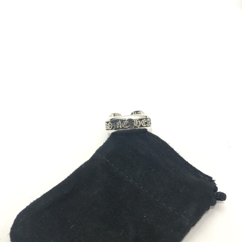 CHROME HEARTS クロムハーツ 黒背景のスクロールリング（CHROME HEARTS 078）