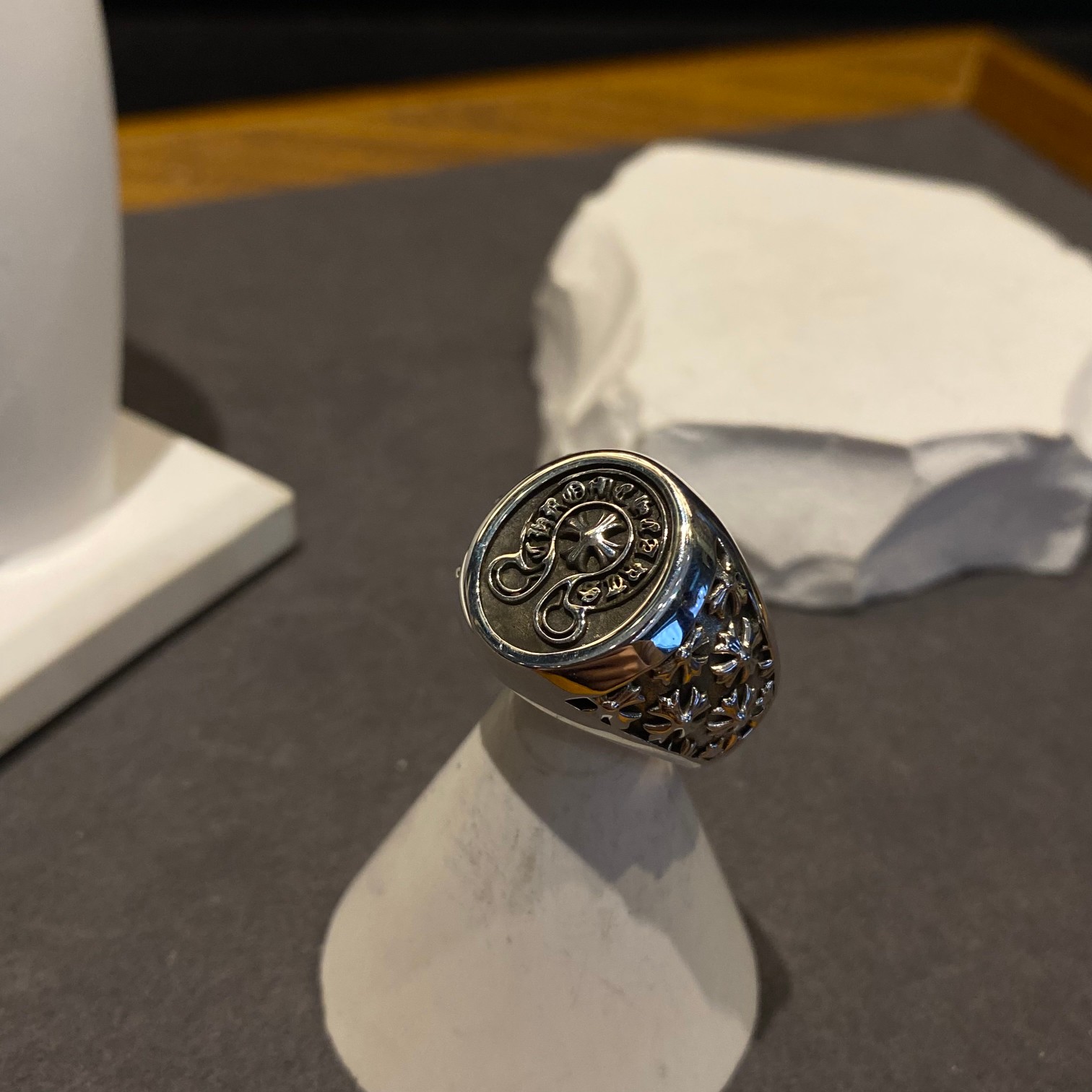 CHROME HEARTS クロムハーツ ホースシュークロスフラワーリング（CHROME HEARTS 082）