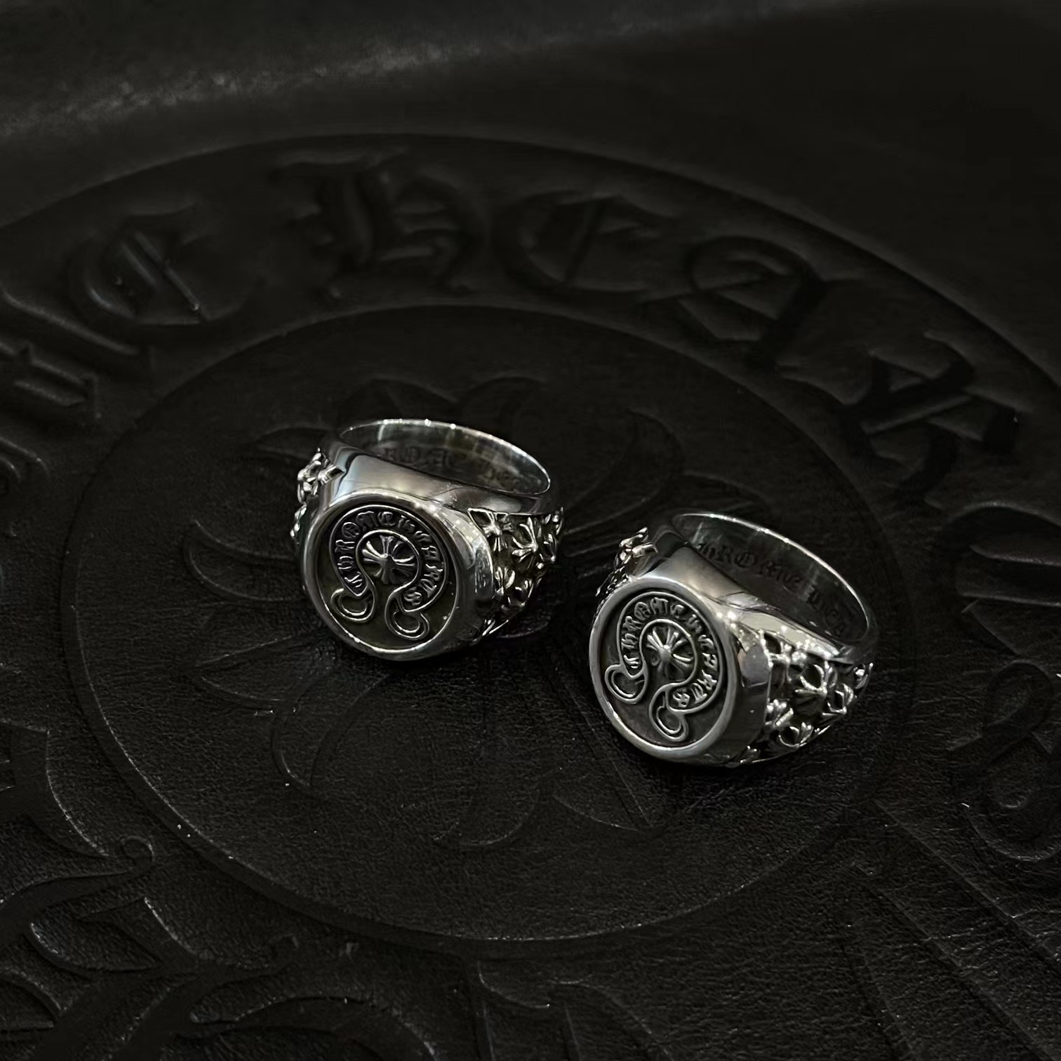CHROME HEARTS Horseshoe Cross Flower Ring（CHROME HEARTS 082）