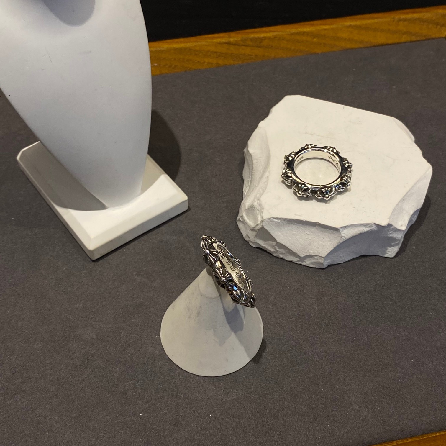 CHROME HEARTS クロムハーツ 十字花輪リング（CHROME HEARTS 095）