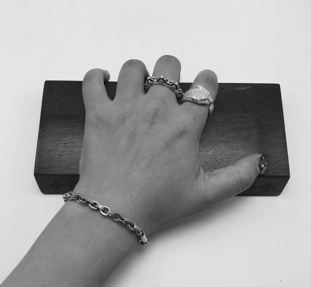 CHROME HEARTS クロムハーツ 十字花輪リング（CHROME HEARTS 095）