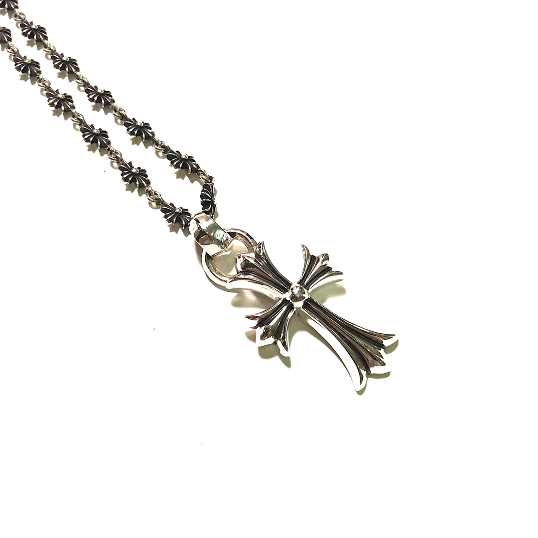 CHROME HEARTS クロムハーツ クラシックなクロスネックレス（CHROME HEARTS 100）
