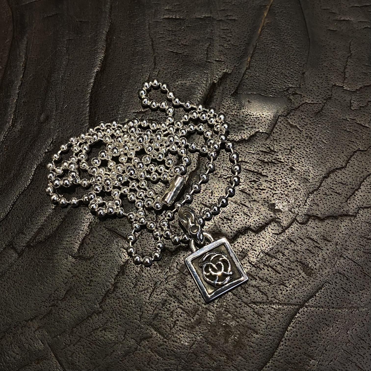 CHROME HEARTS クロムハーツ つるスモールスクエアネックレス-ボールチェーン/パールチェーン（CHROME HEARTS 101）