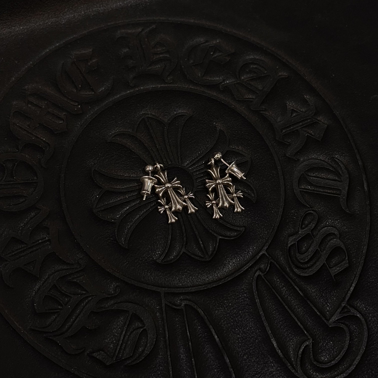 CHROME HEARTS クロムハーツ 3つのクロスのイヤリング（CHROME HEARTS 106）