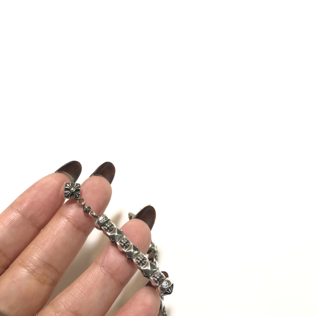 CHROME HEARTS クロムハーツ ファセットクロスシリンドリカルイヤリング（CHROME HEARTS 115）