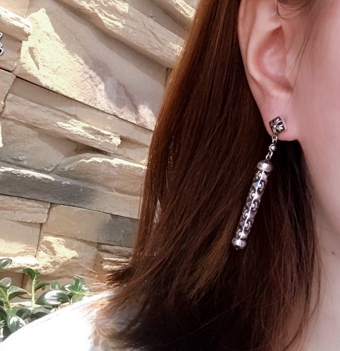 CHROME HEARTS クロムハーツ ファセットクロスシリンドリカルイヤリング（CHROME HEARTS 115）