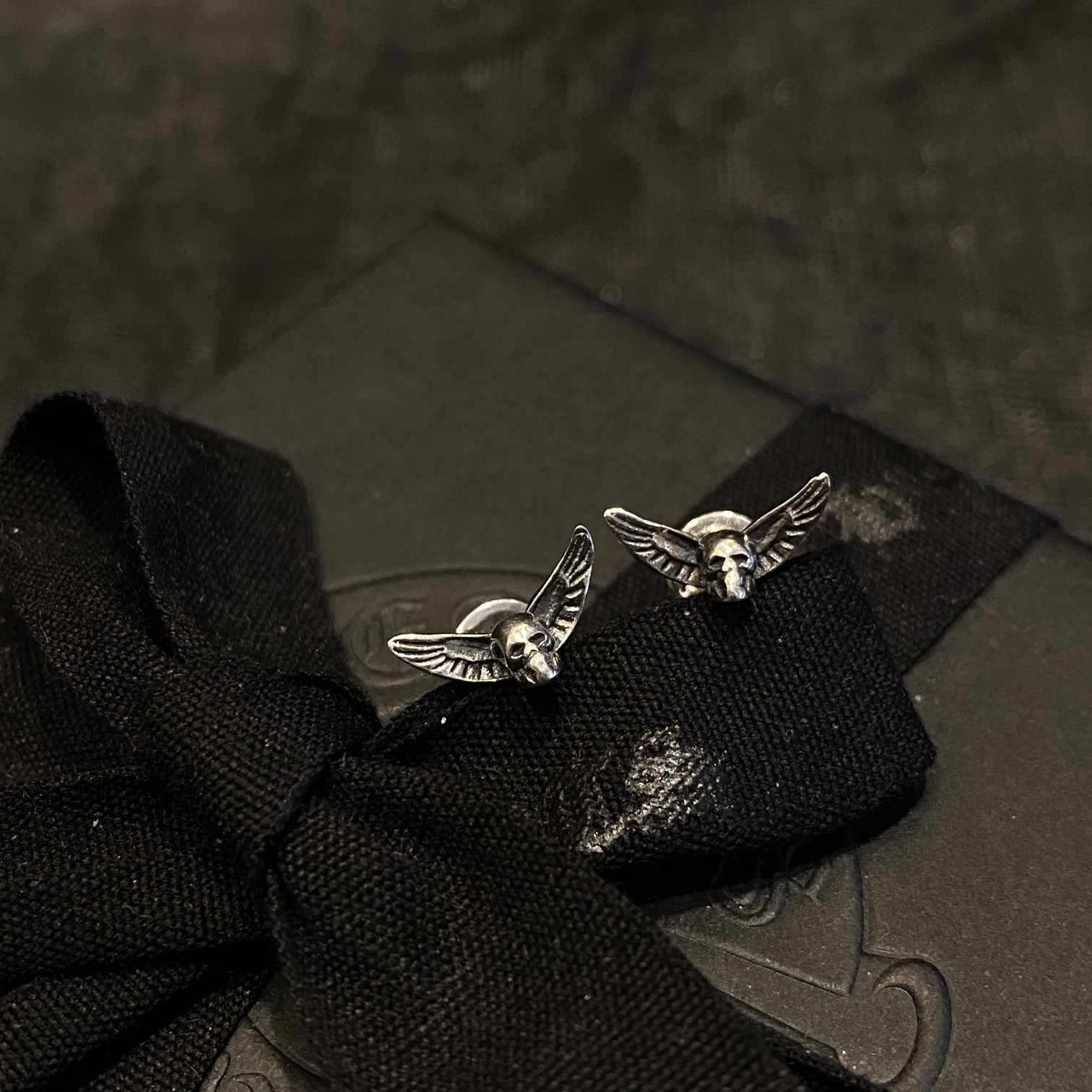 CHROME HEARTS クロムハーツ エンジェルスカルイヤリング