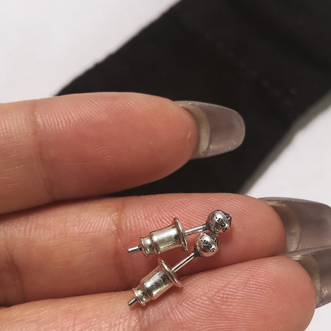 CHROME HEARTS クロムハーツ クロスフラワーボールミニピアス（CHROME HEARTS 120）