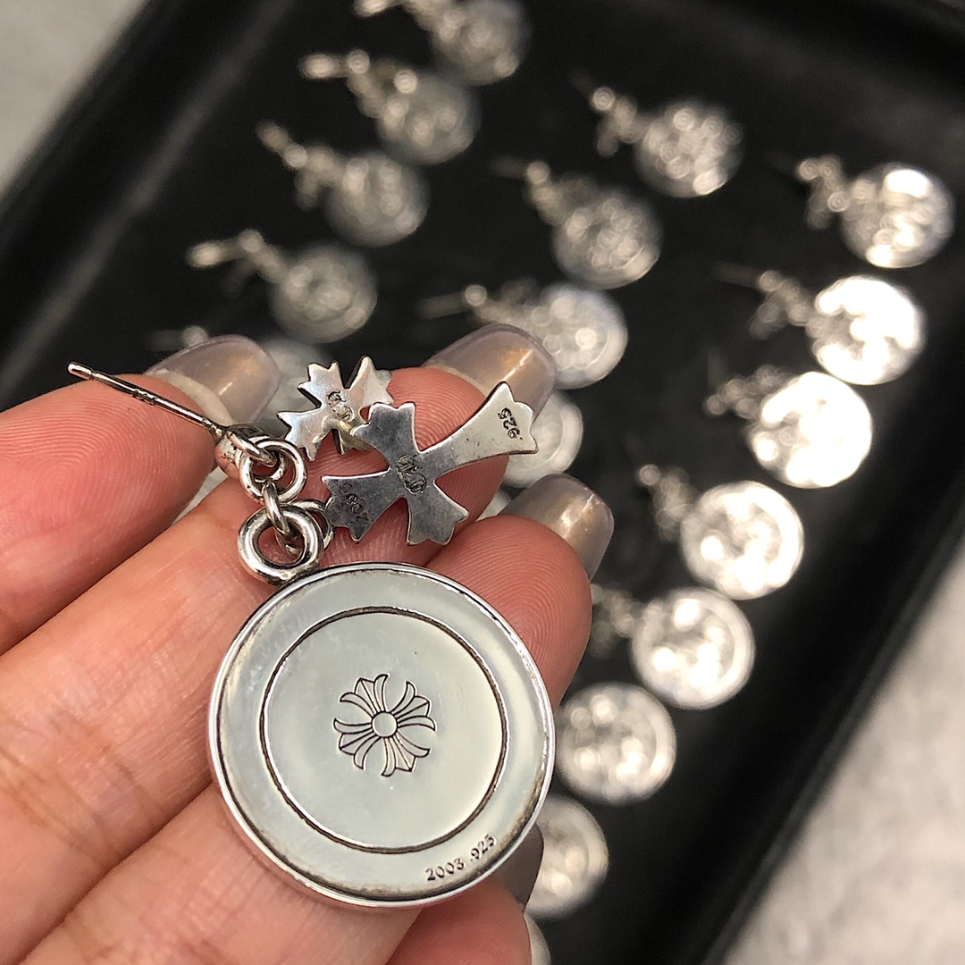 CHROME HEARTS クロムハーツ クロスソードラウンドピアス（CHROME HEARTS 125）