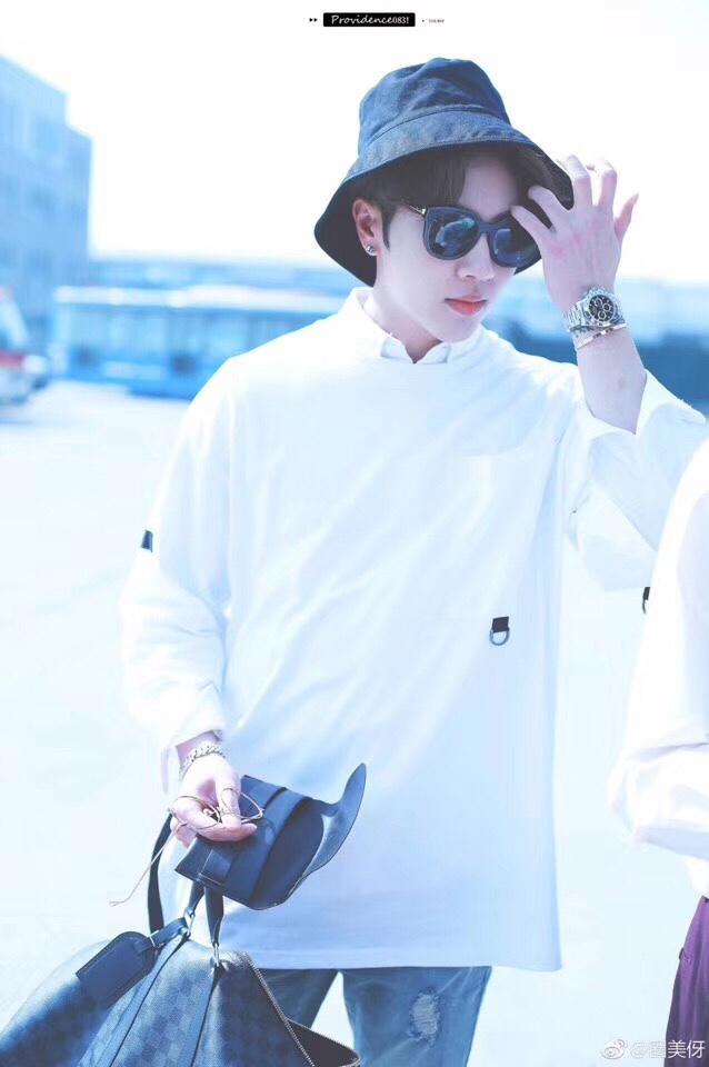 CHROME HEARTS クロムハーツ ハート型のイヤリング（CHROME HEARTS 127）