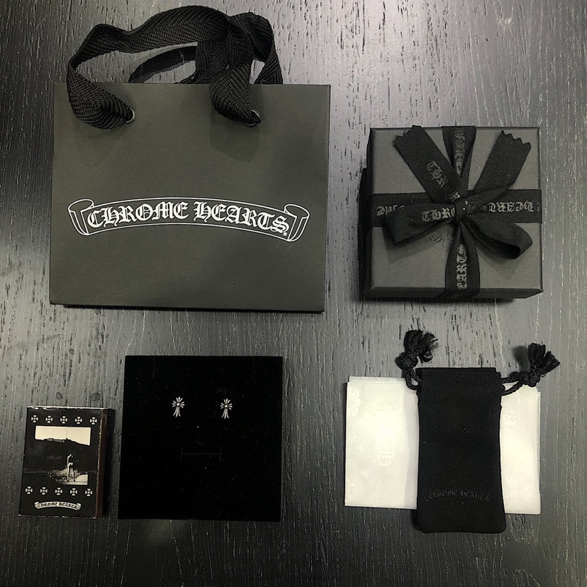 CHROME HEARTS クロムハーツ ロングクロスピアス（CHROME HEARTS 129）