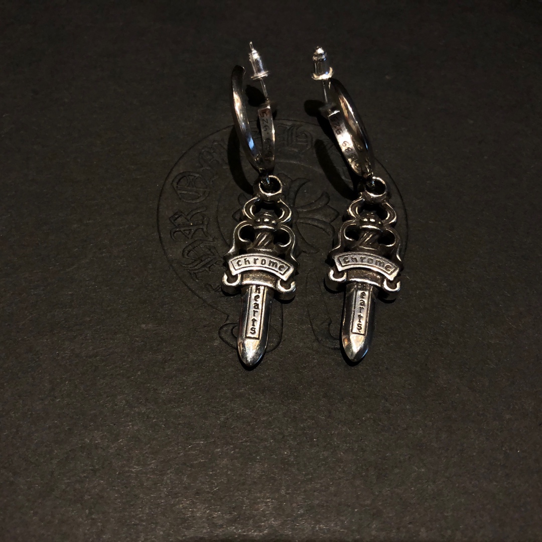 CHROME HEARTS クロムハーツ 大剣ピアス（CHROME HEARTS 131）