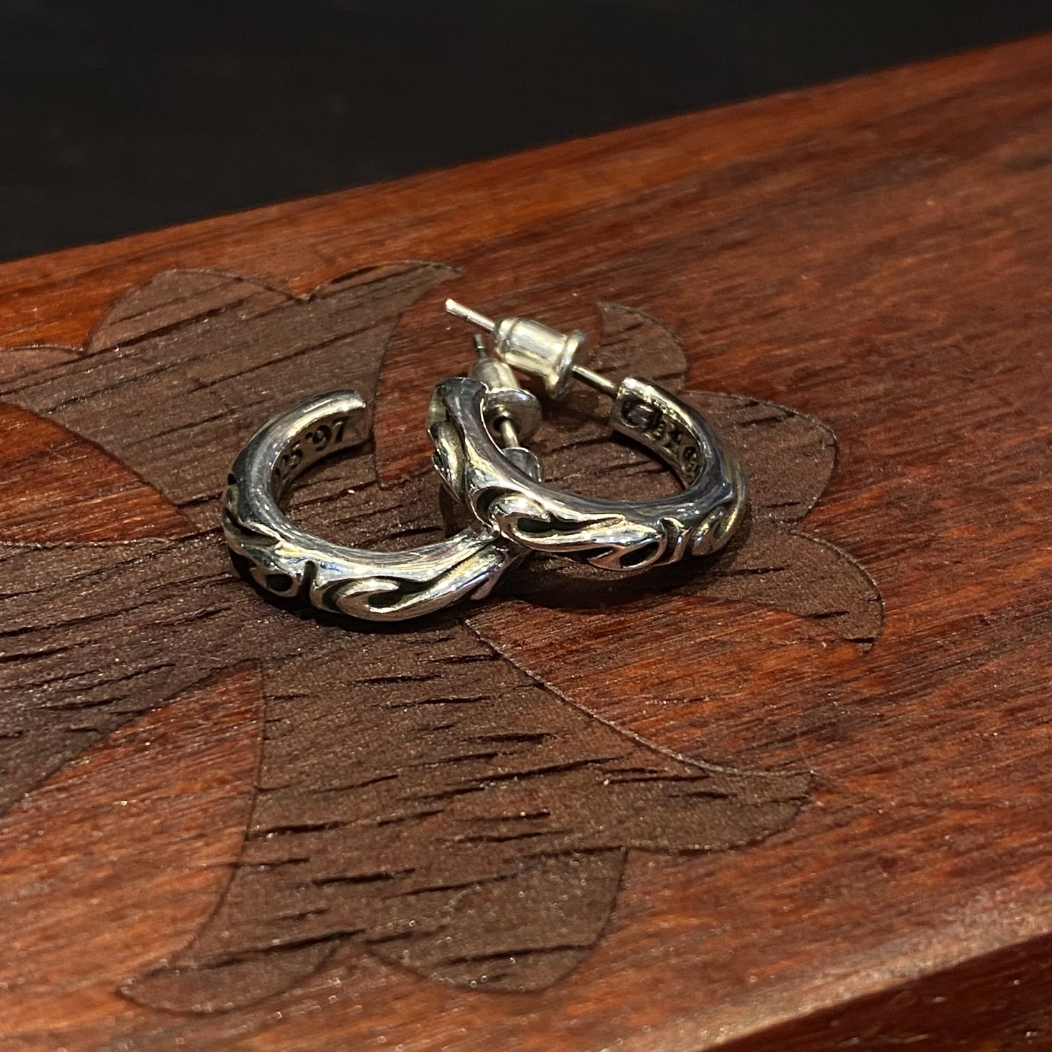 CHROME HEARTS クロムハーツ つるハーフフープイヤリング（CHROME HEARTS 134）