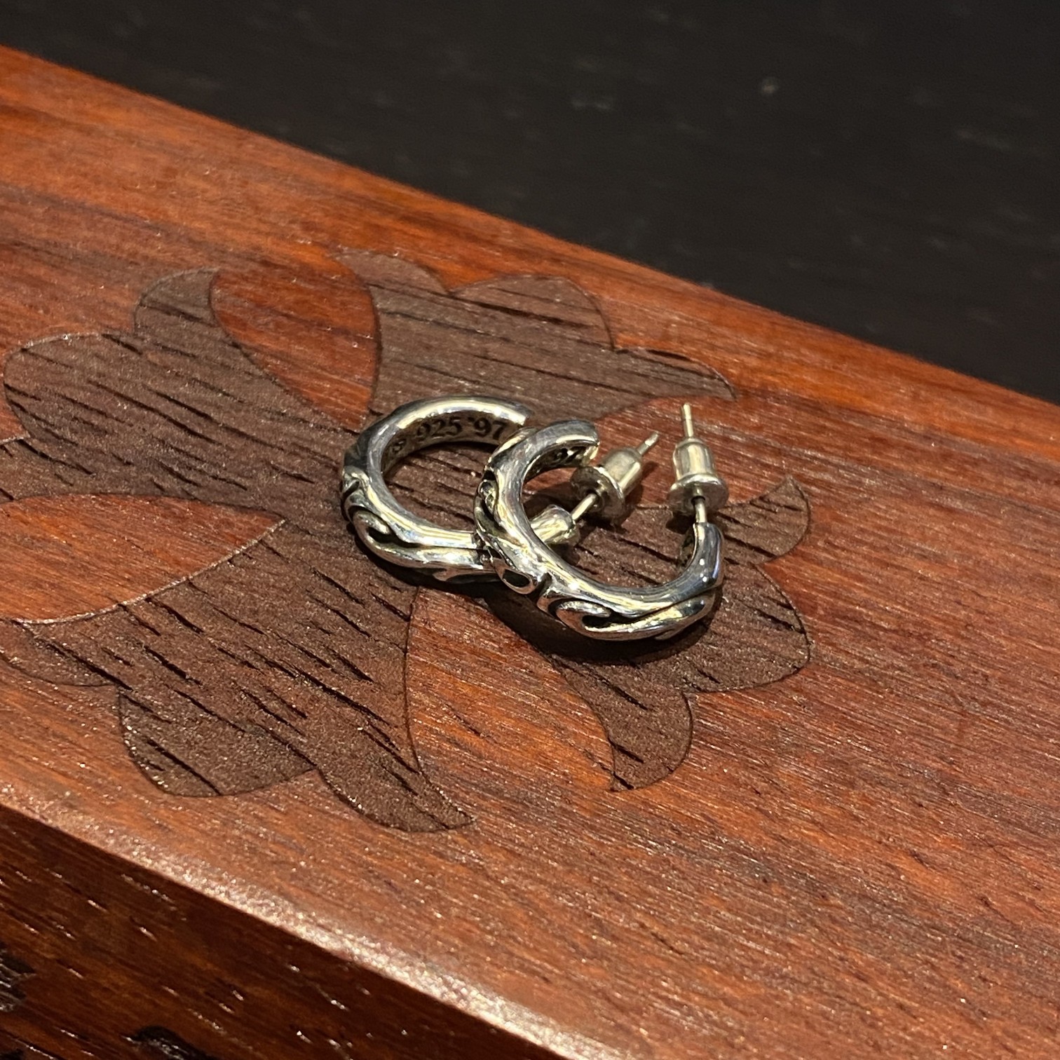 CHROME HEARTS クロムハーツ つるハーフフープイヤリング（CHROME HEARTS 134）