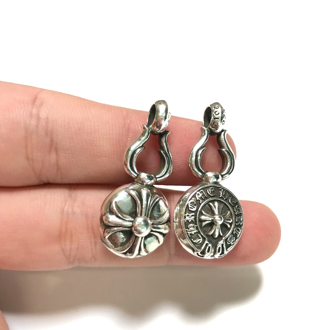 CHROME HEARTS クロムハーツ スモールクロスホースシューひょうたんネックレス（CHROME HEARTS 142）