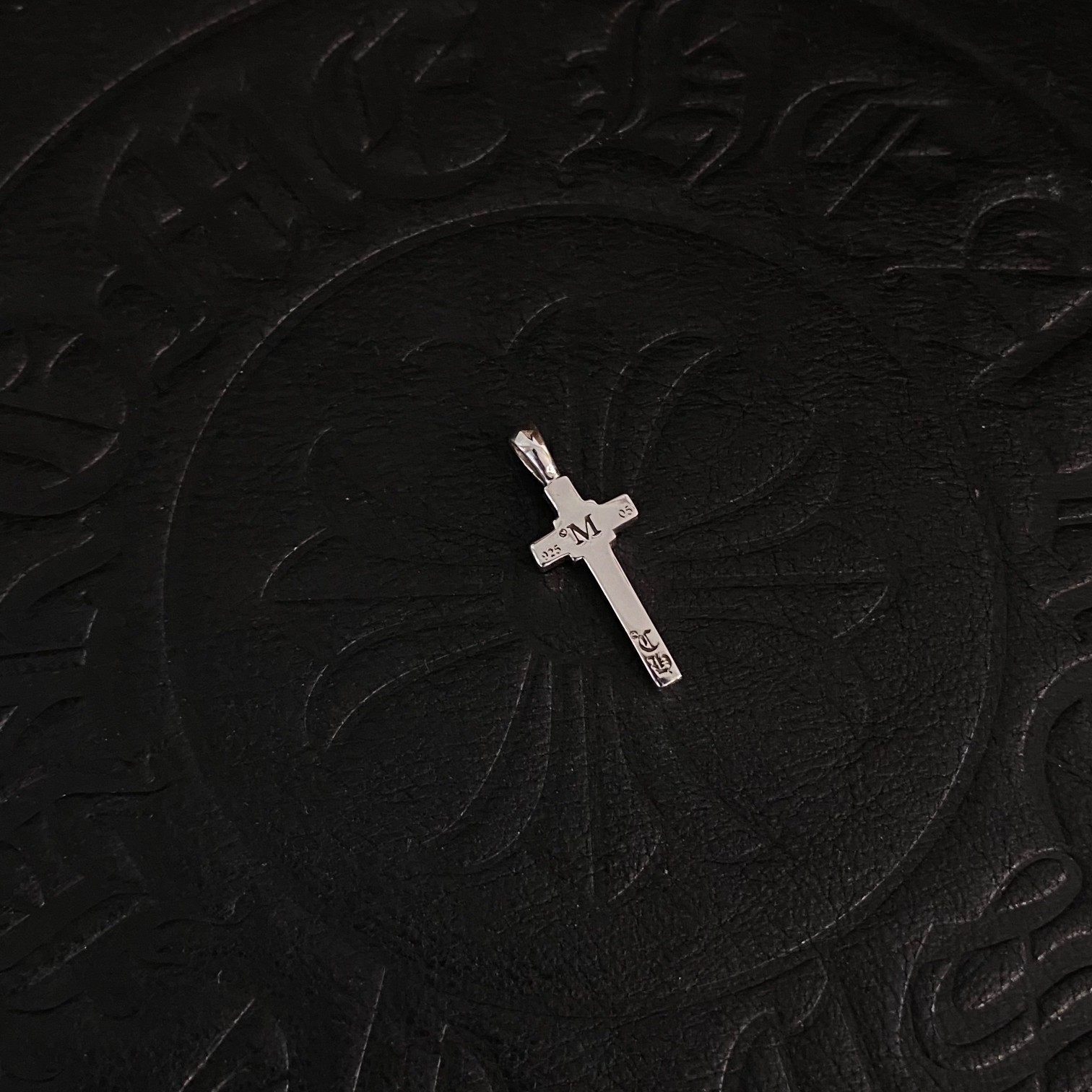 CHROME HEARTS クロムハーツ スモール X クロス ネックレス（CHROME HEARTS 154）