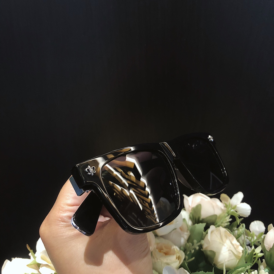 CHROME HEARTS sunglasses -3 (CHROME HEARTS 168)
