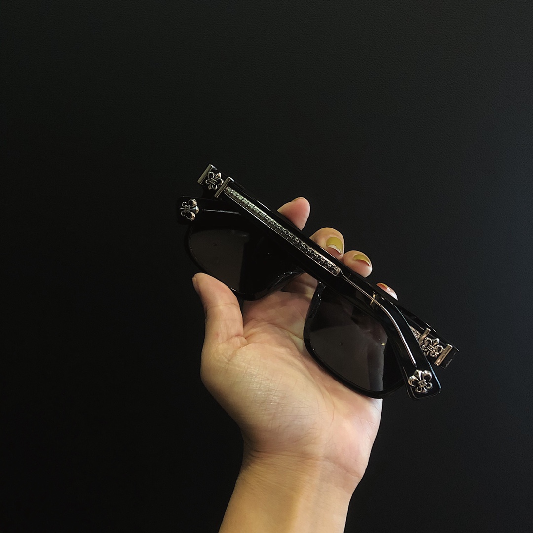 CHROME HEARTS sunglasses -3 (CHROME HEARTS 168)