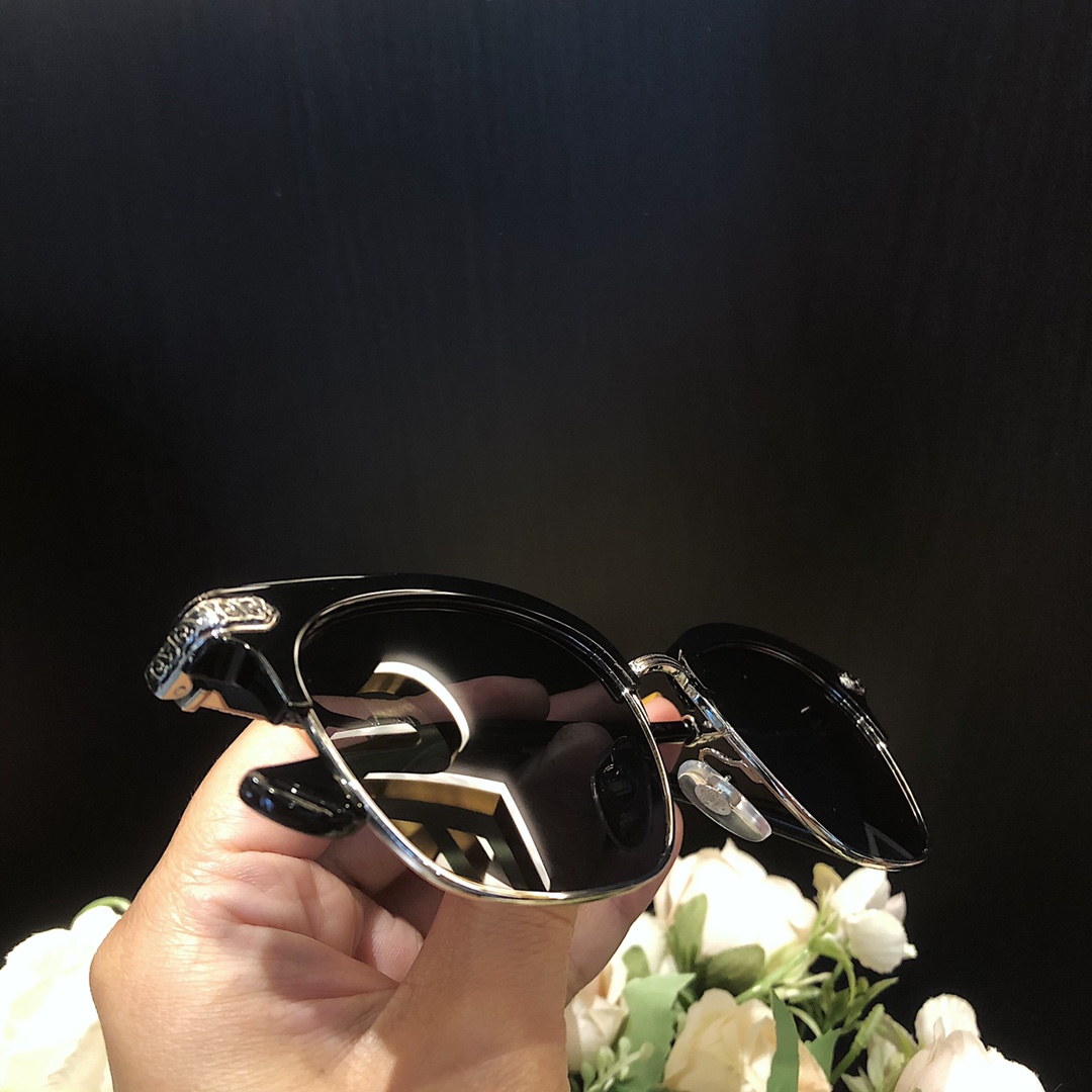 CHROME HEARTS sunglasses -4 (CHROME HEARTS 169)