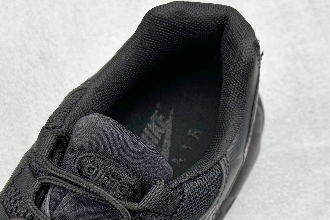 Nike Air Max 95 "Black"（CZ7911-001）