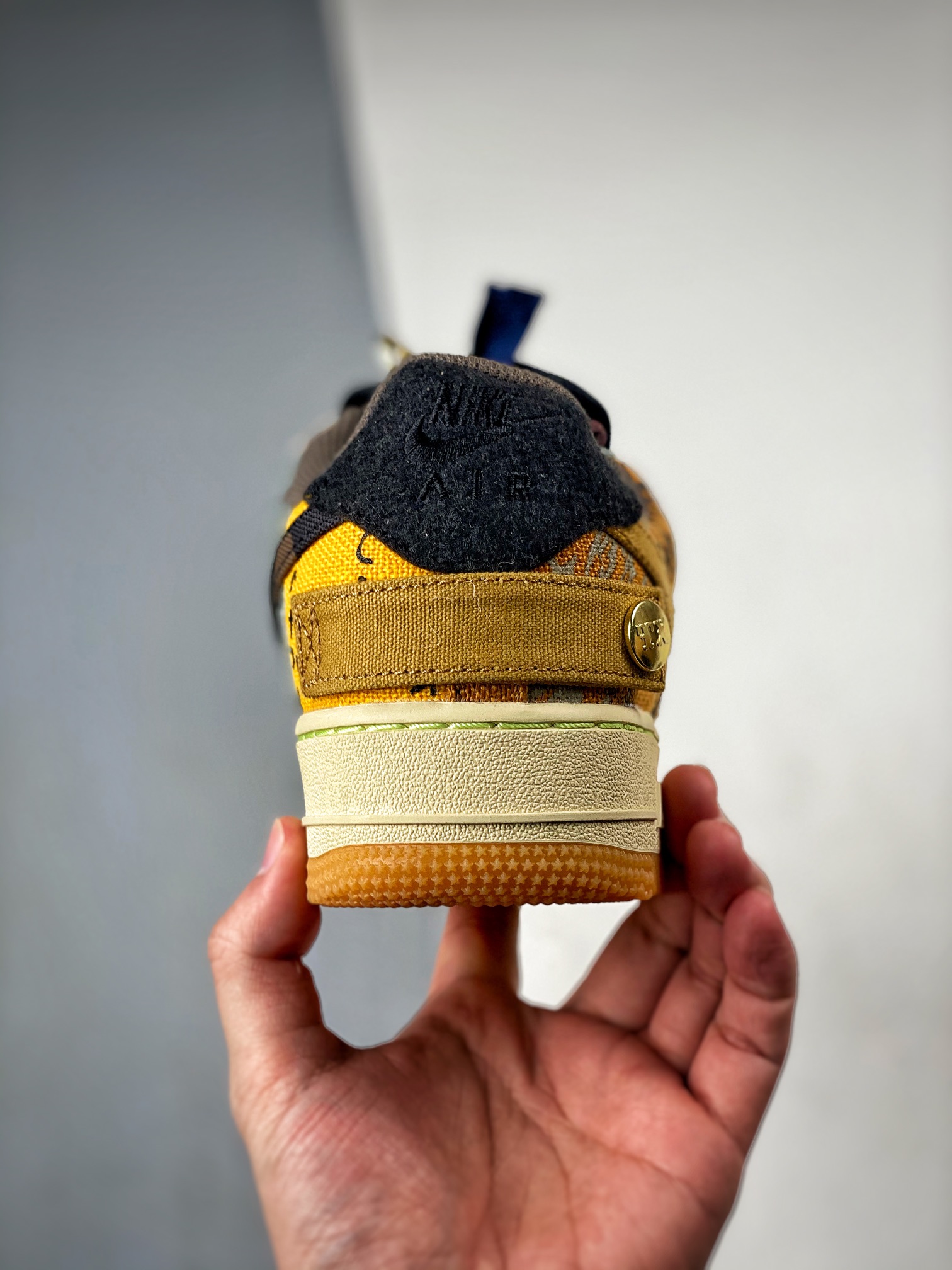 Travis Scott × Nike Air Force 1 Low Cactus Jack（CN2405-900）