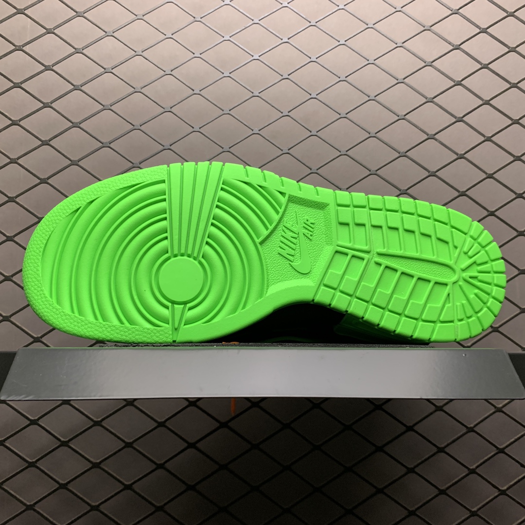 Off-White × Nike Air Rubber Dunk "Black/Green Strike"（CU6015-001）