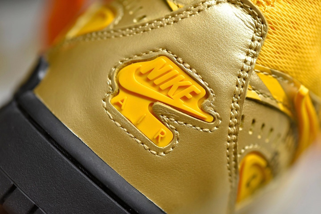 Off-White × Nike Air Rubber Dunk "University Gold"（CU6015-700）