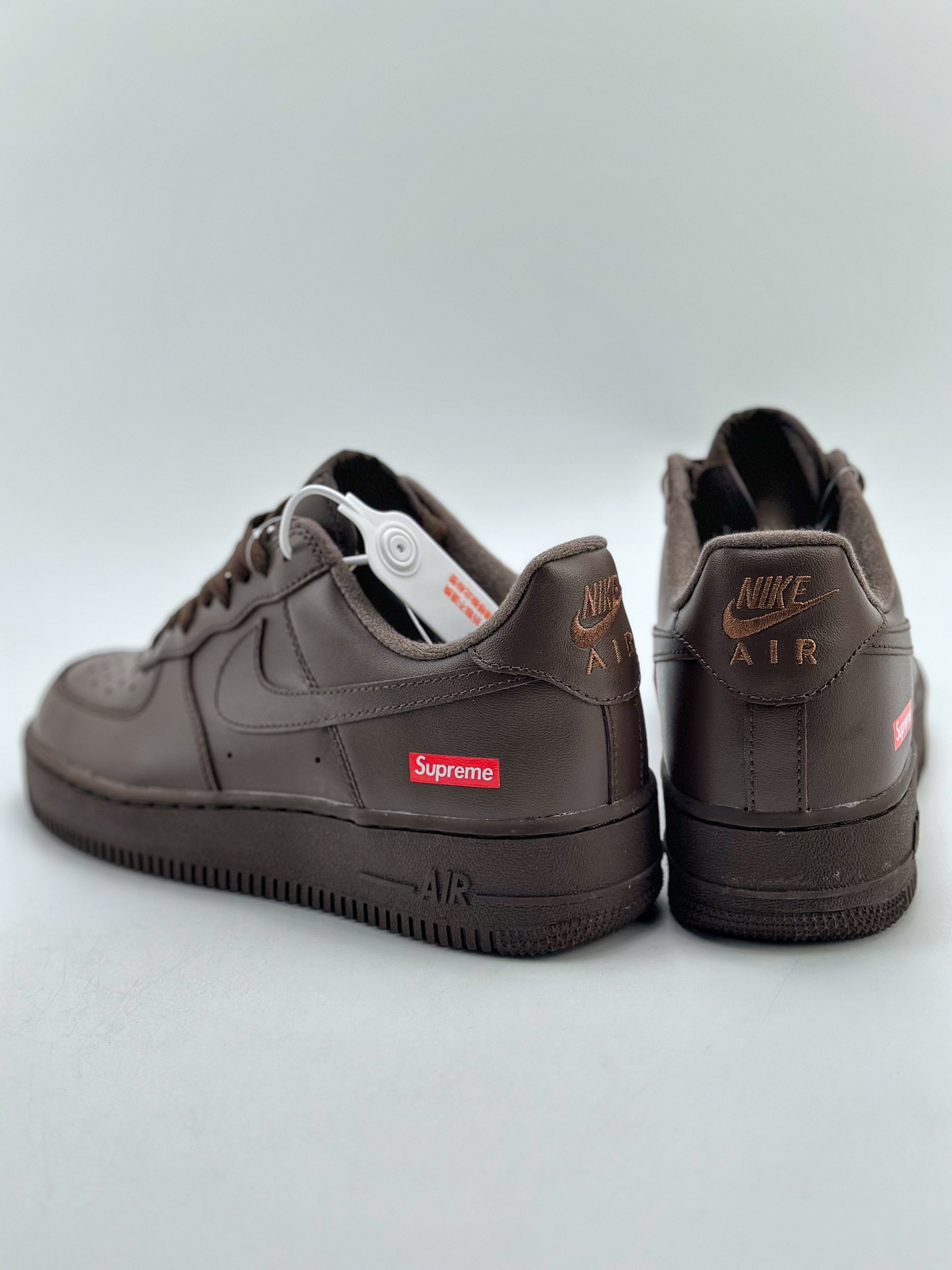 Supreme × Nike Air Force 1 Low 