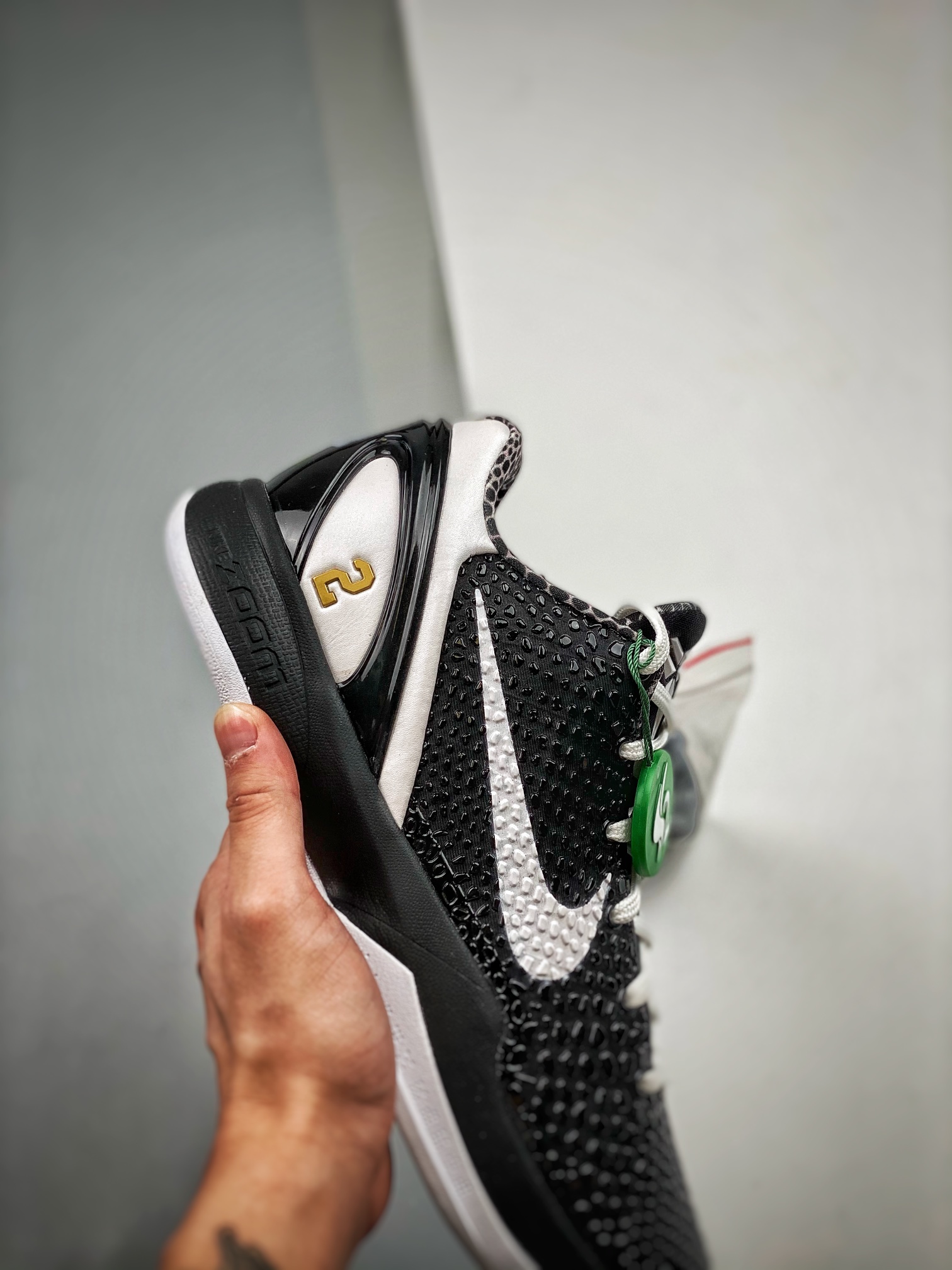 Nike Kobe 6 Protro "Mambacita Sweet 16"（CW2190-002）