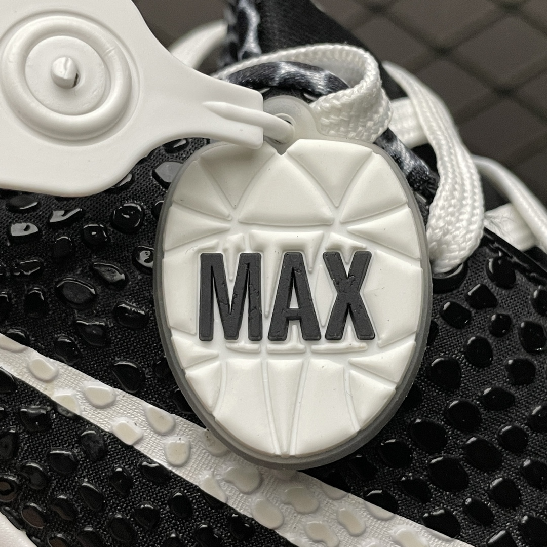 Nike Kobe 6 Protro "Mambacita Sweet 16"（CW2190-002）