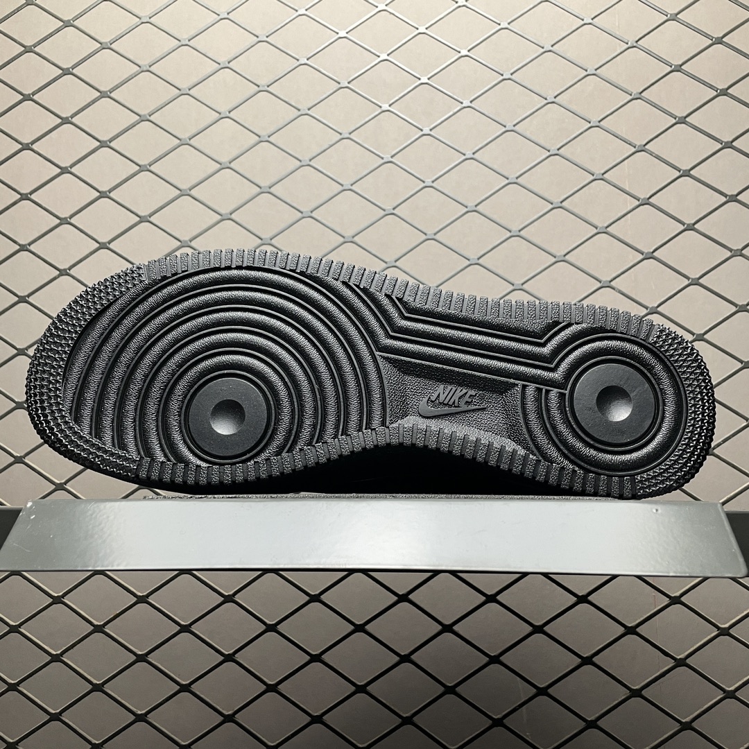 ナイキ エアフォース1/ Nike Air Force 1 Low 07 "Black"( CW2288-001)