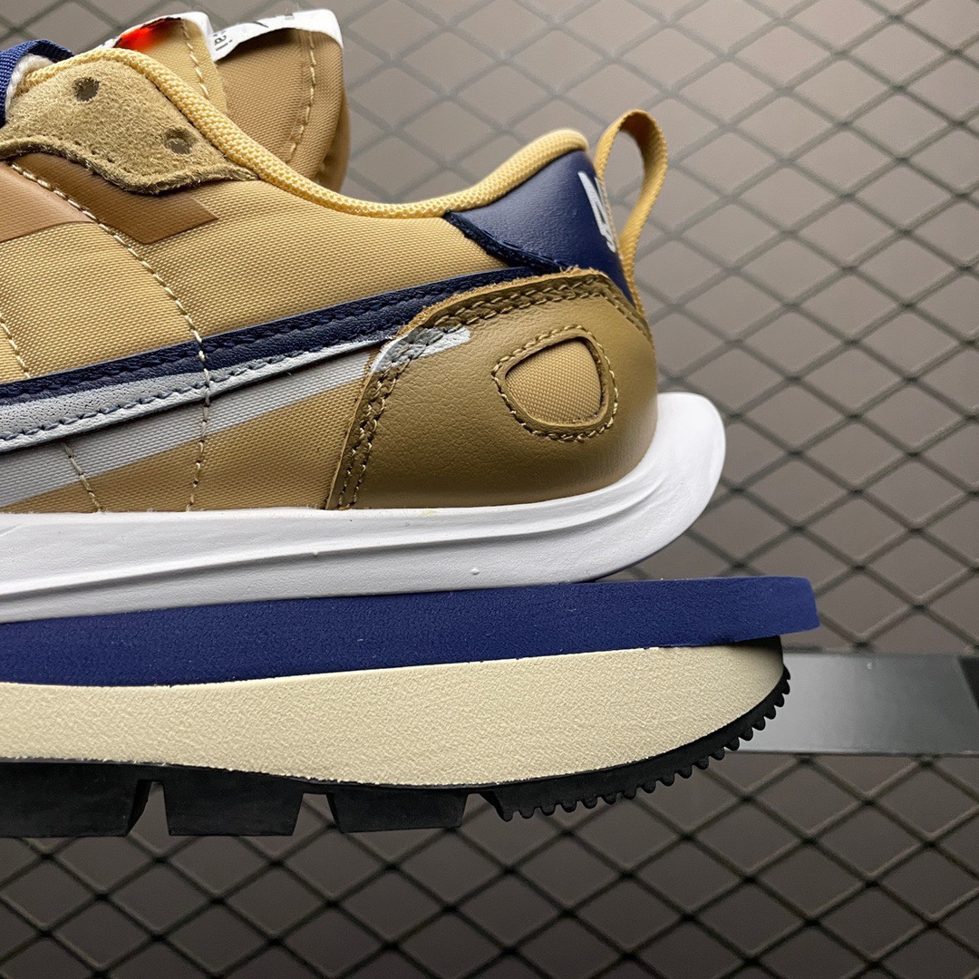 Sacai × Nike Vapor Waffle "Sesame And Blue Void"(FZ8117-100)