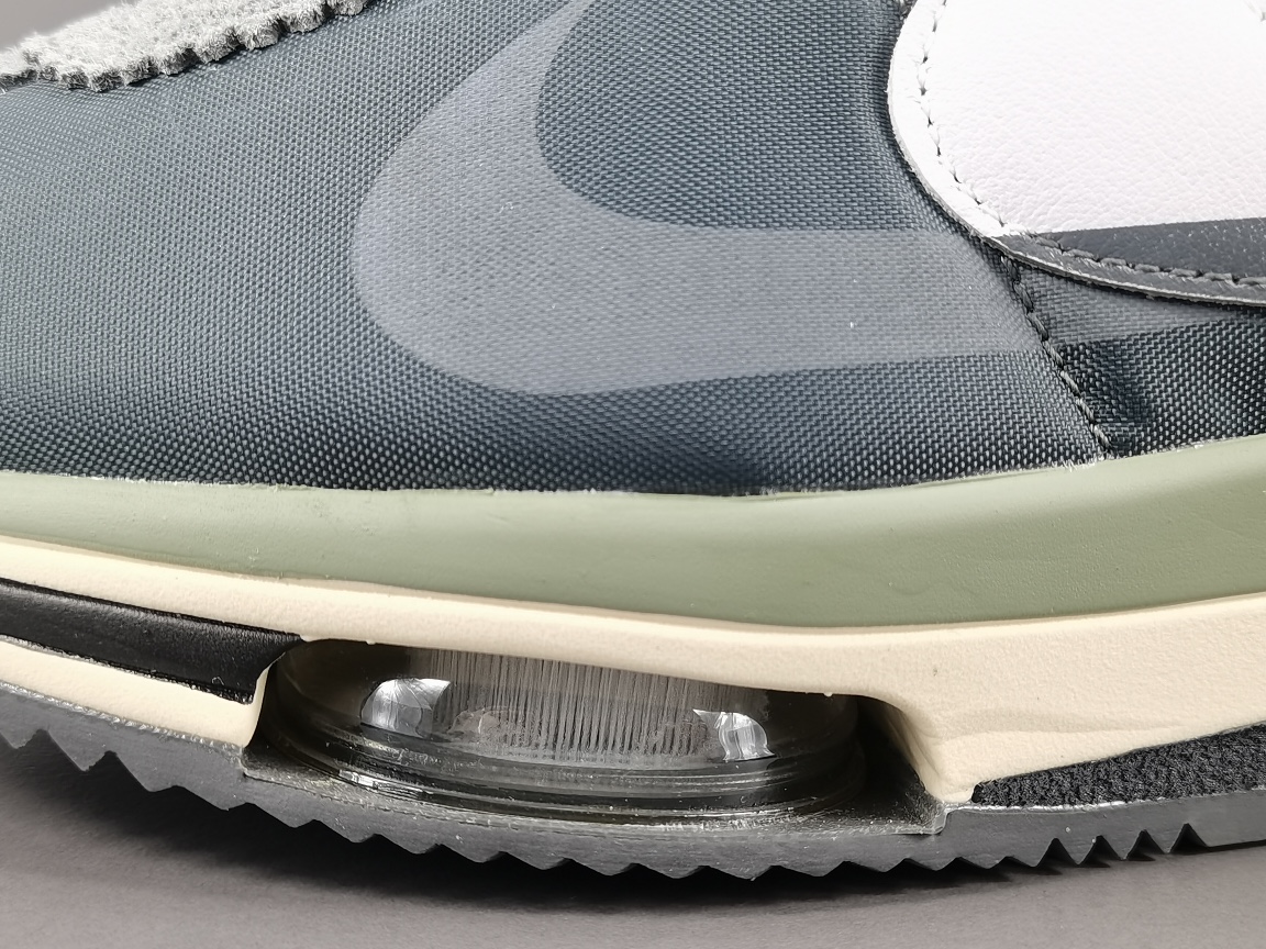 sacai × Nike Zoom Cortez "Iron Grey" (DQ0581-001)