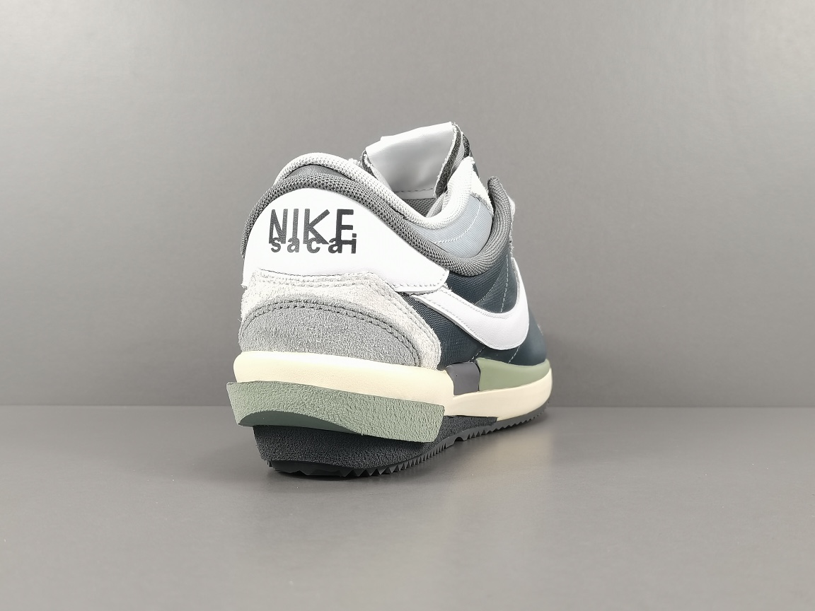 sacai × Nike Zoom Cortez "Iron Grey" (DQ0581-001)
