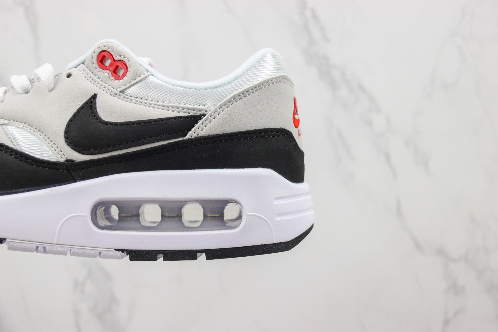 Nike Air Max 1 '86 OG "Dark Obsidian and University Red"( DQ3989-101)