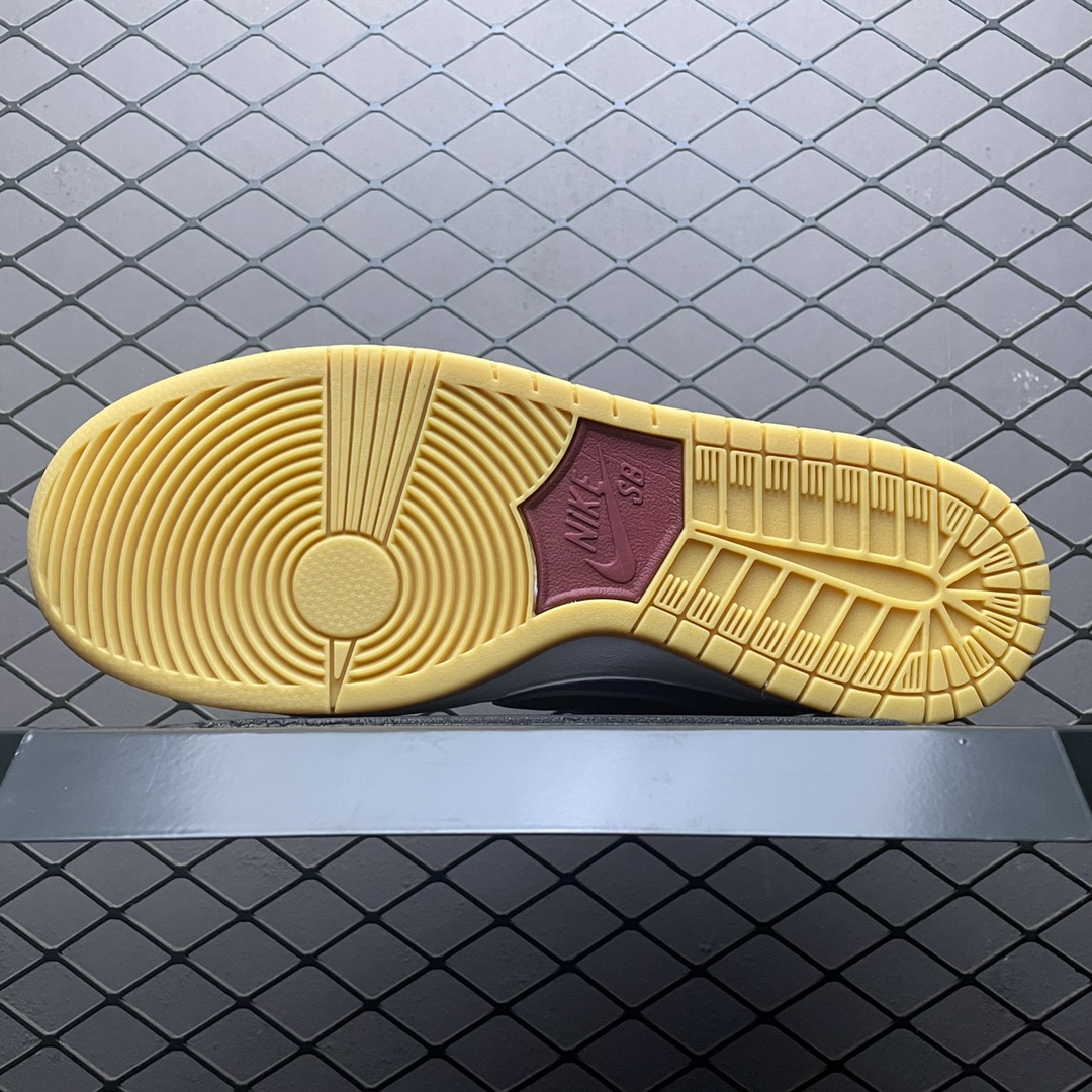 Nike SB Dunk Low Pro "Philadelphia Phillies/Valor Blue and Team Maroon"（ DQ4040-400）