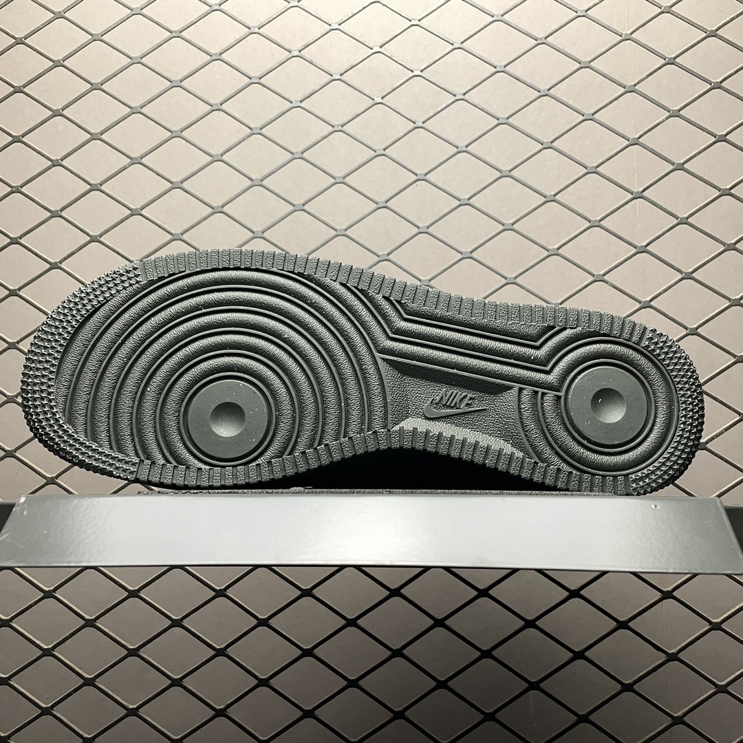 Billie Eilish × Nike Air Force 1 Low '07 SP "Sequoia"（DQ4137-300）